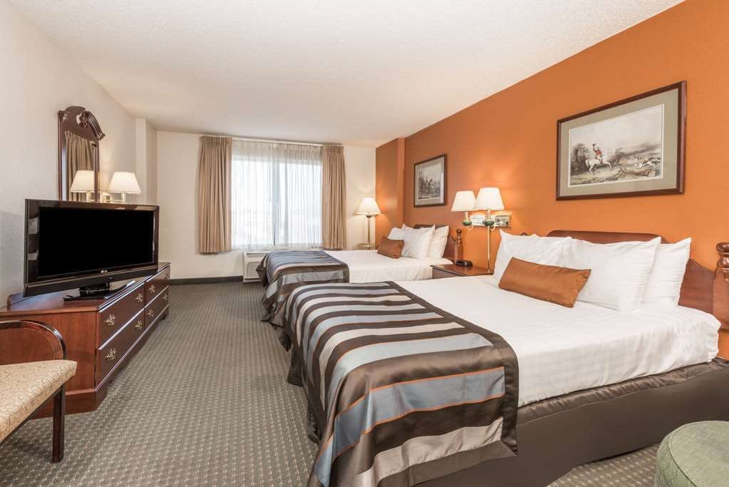Hotel Wingate by Wyndham Indianapolis Airport-Rockville Rd. photo 1