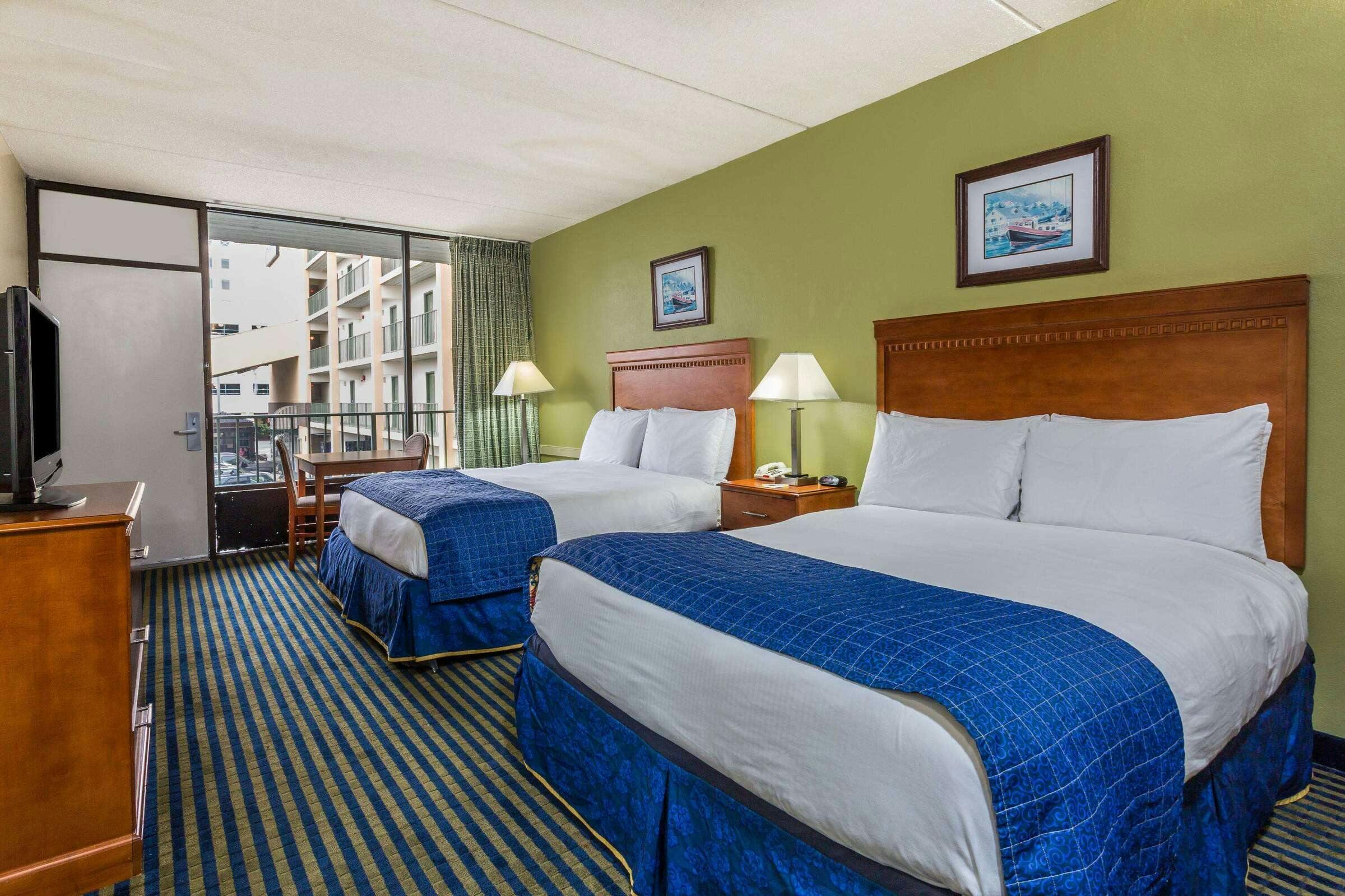 Hotel Days Inn At The Beach photo 4