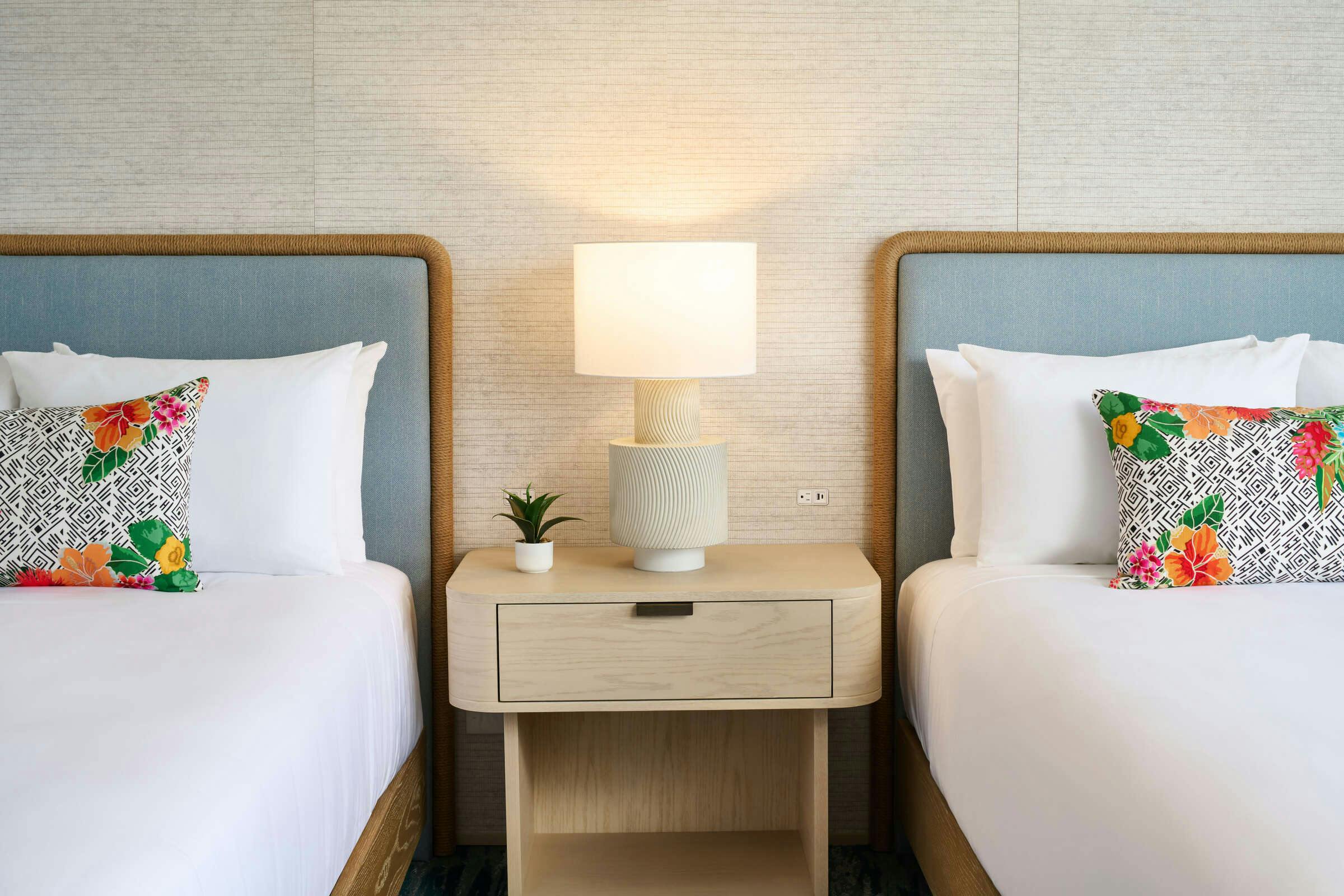 Hotel OUTRIGGER Kaanapali Beach Resort photo 2