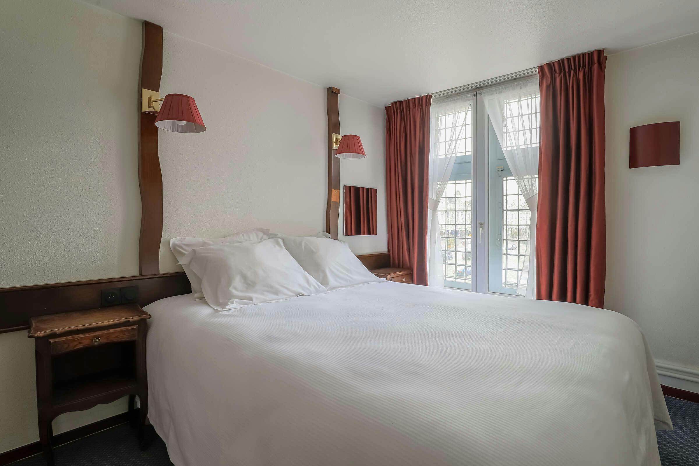 Hotel HOTEL Les 3 LUPPARS photo 2