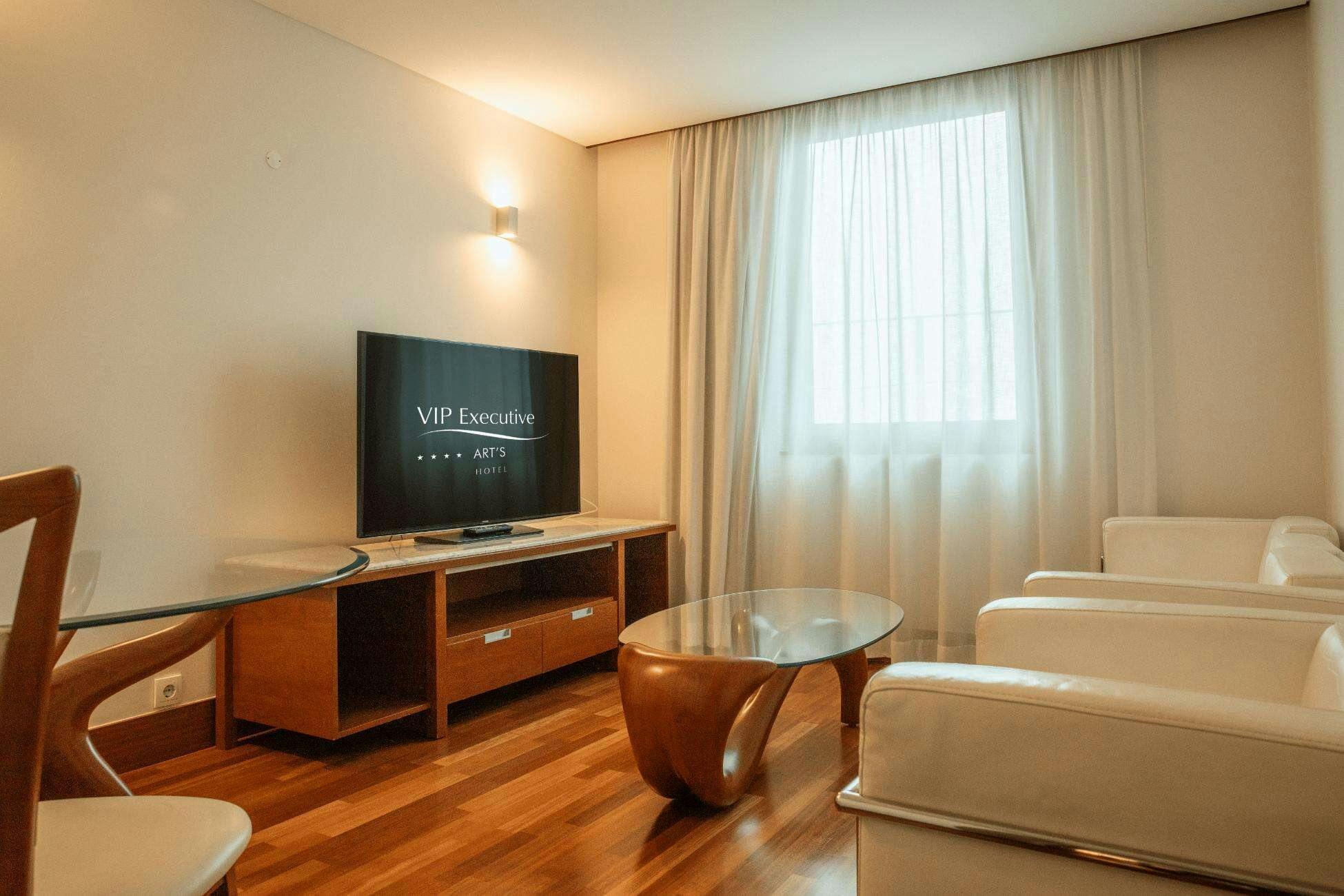 Hotel VIP Executive Art’s Hotel photo 2