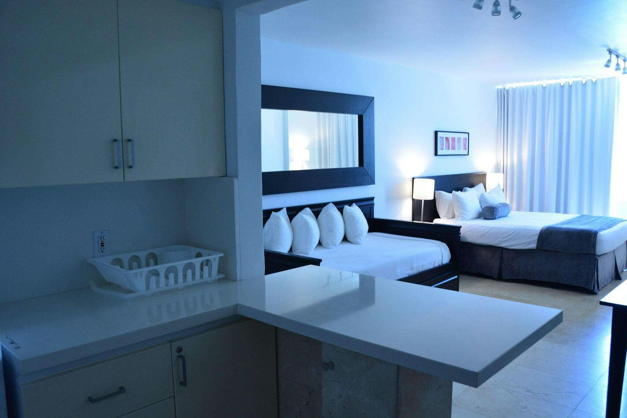 Hotel New Point Miami photo 3