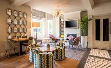 Hotel Point A Kensington photo 2