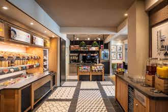 Hotel Point A Kensington photo 1