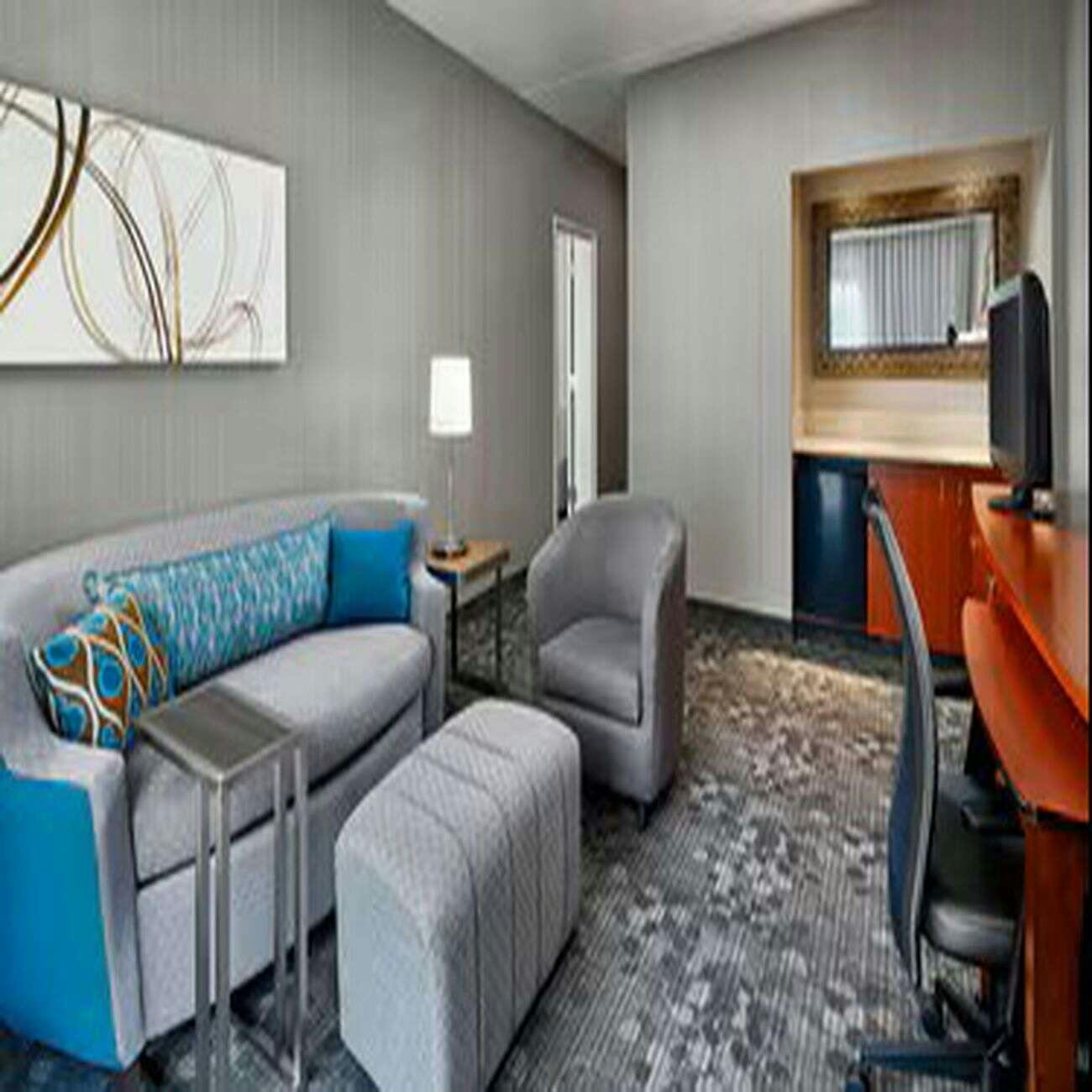 Hotel Courtyard by Marriott Baltimore BWI Airport photo 1