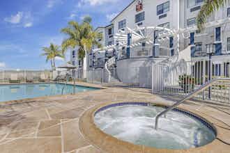 Hotel Best Western Plus Lake Elsinore Inn & Suites photo 4