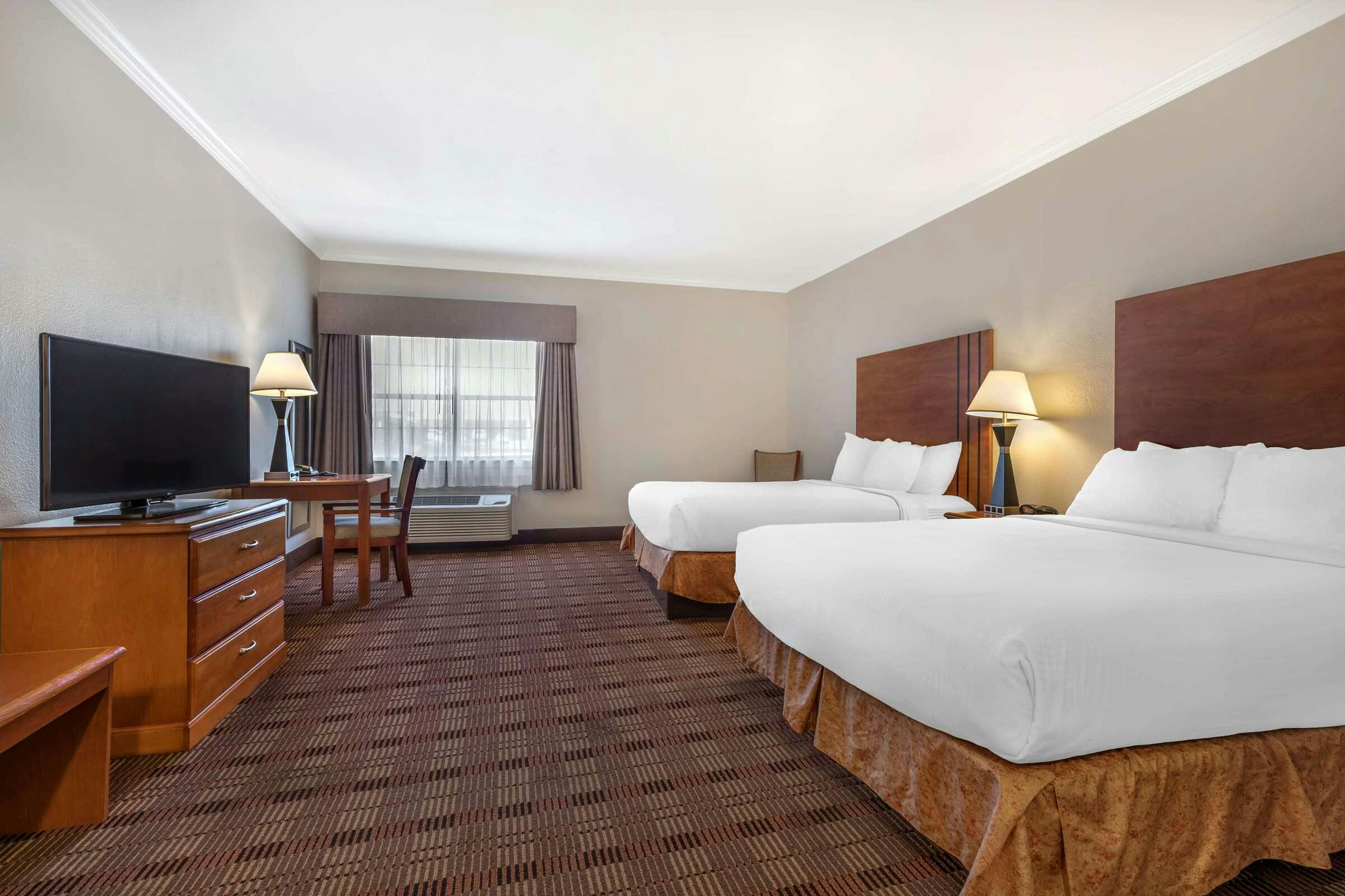 Hotel Best Western Club House Inn & Suites photo 1