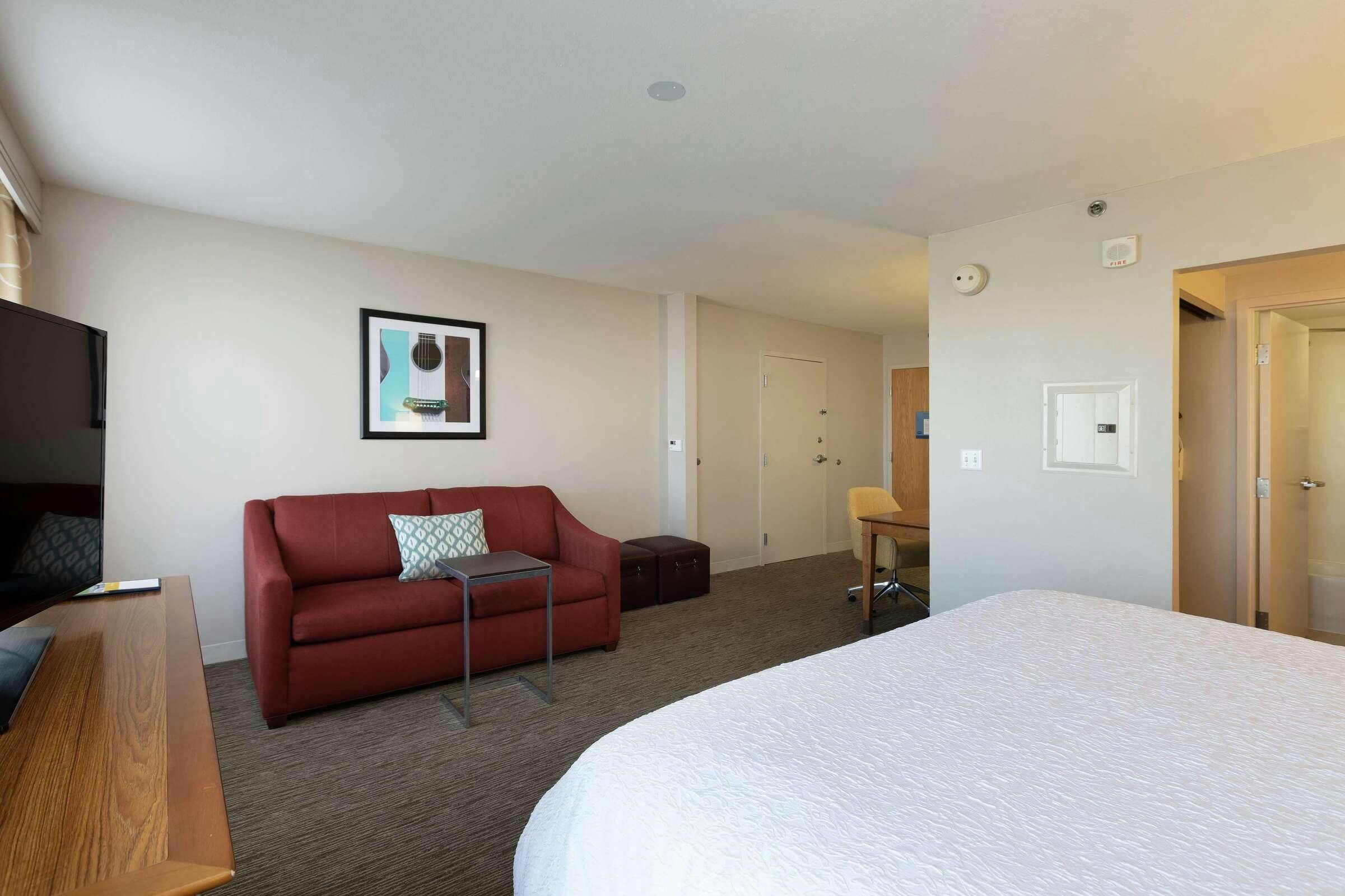 Hotel HAMPTON INN AND SUITES AUSTIN AIRPORT photo 1