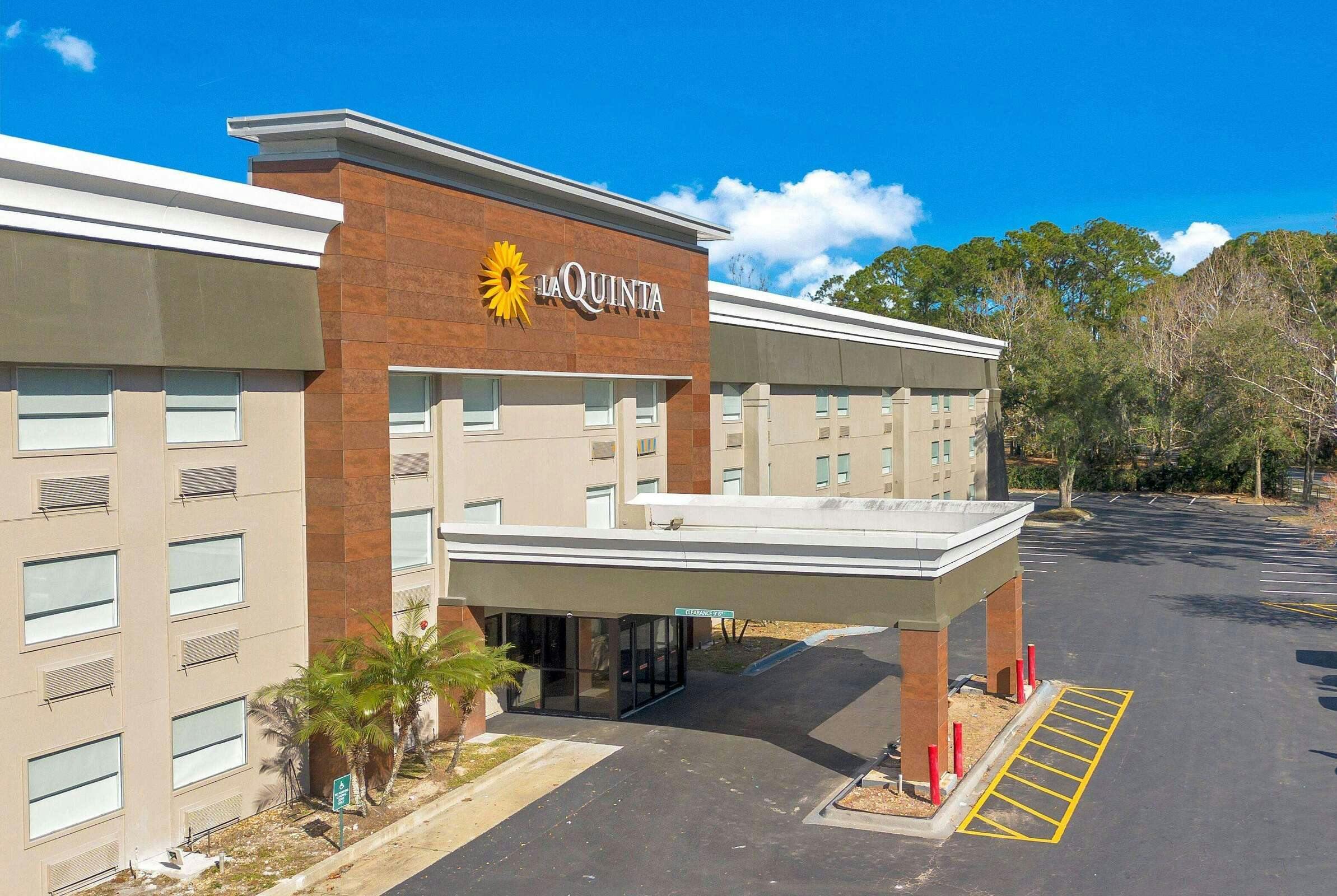 Hotel La Quinta Inn & Suites by Wyndham Jacksonville Mandarin photo 4
