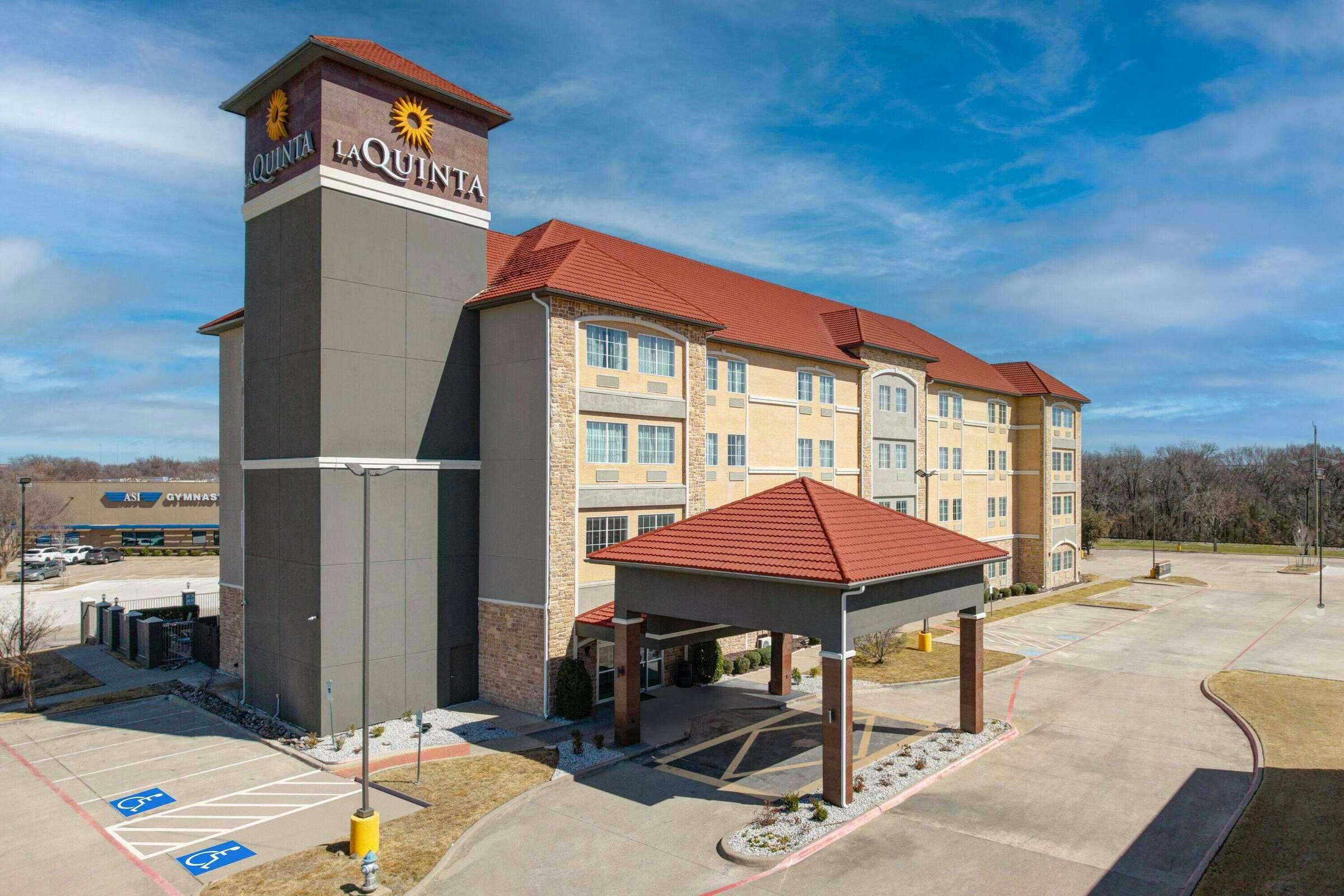 La Quinta Inn & Suites by Wyndham Allen at The Village