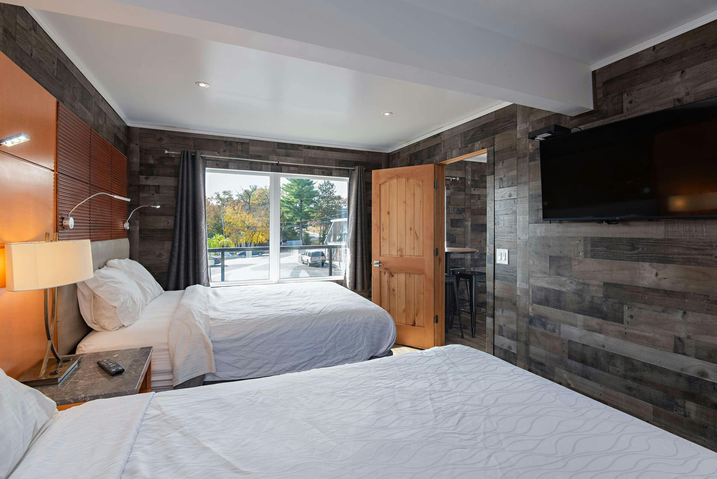 Hotel Delton Oaks Resort photo 1