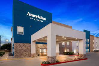 Hotel AmericInn by Wyndham New Braunfels photo 1