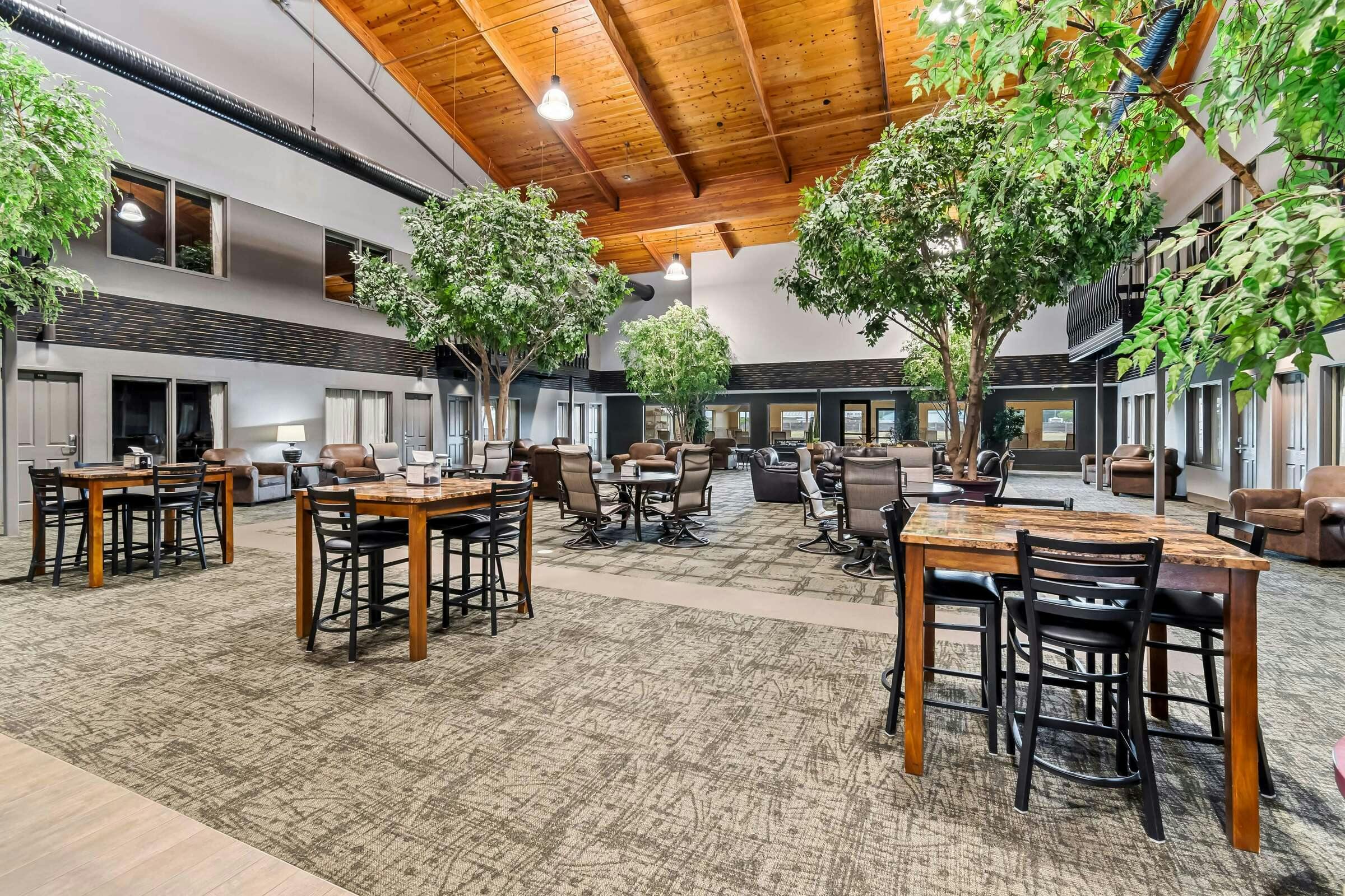 Hotel Heartland Inn & Suites, Sure Stay Collection By Best Western photo 5
