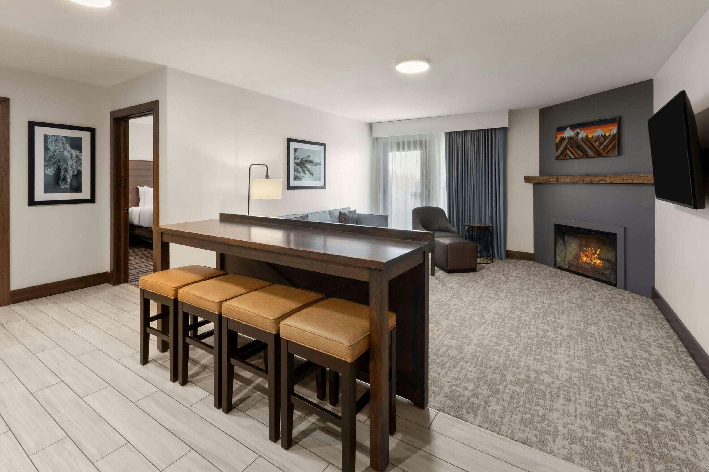Corduroy Inn Lodge Trademark