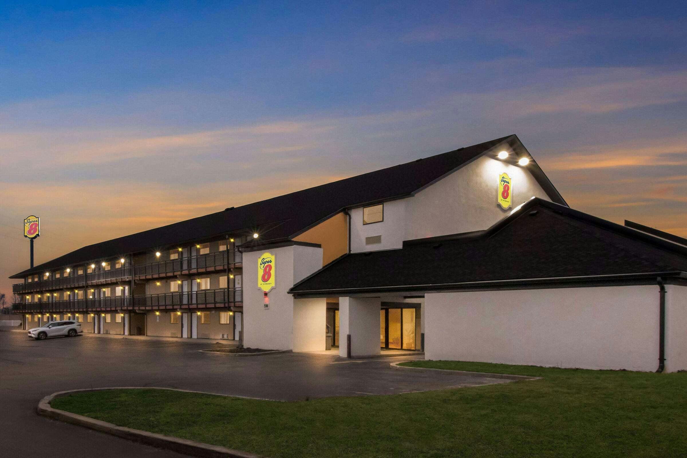 Hotel Super 8 Vandalia Dayton Intl photo 3
