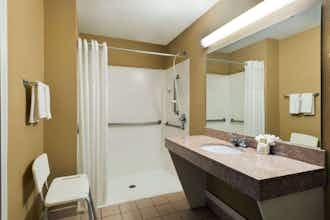 Hotel Super 8 by Wyndham San Antonio/Riverwalk Area photo 5