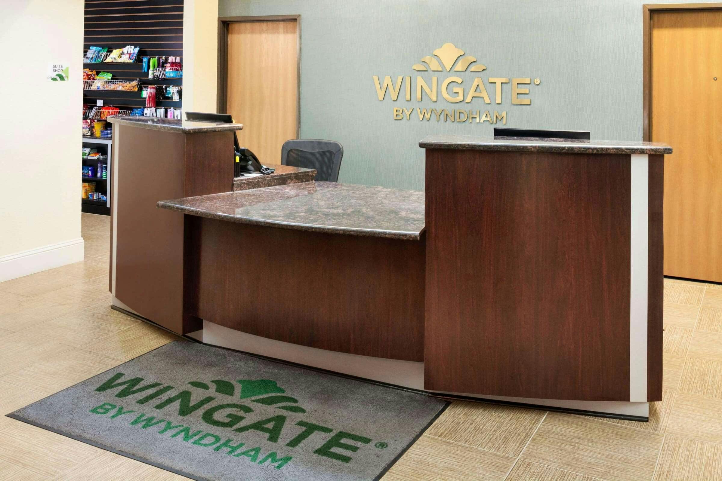 Hotel Wingate by Wyndham San Marcos photo 2