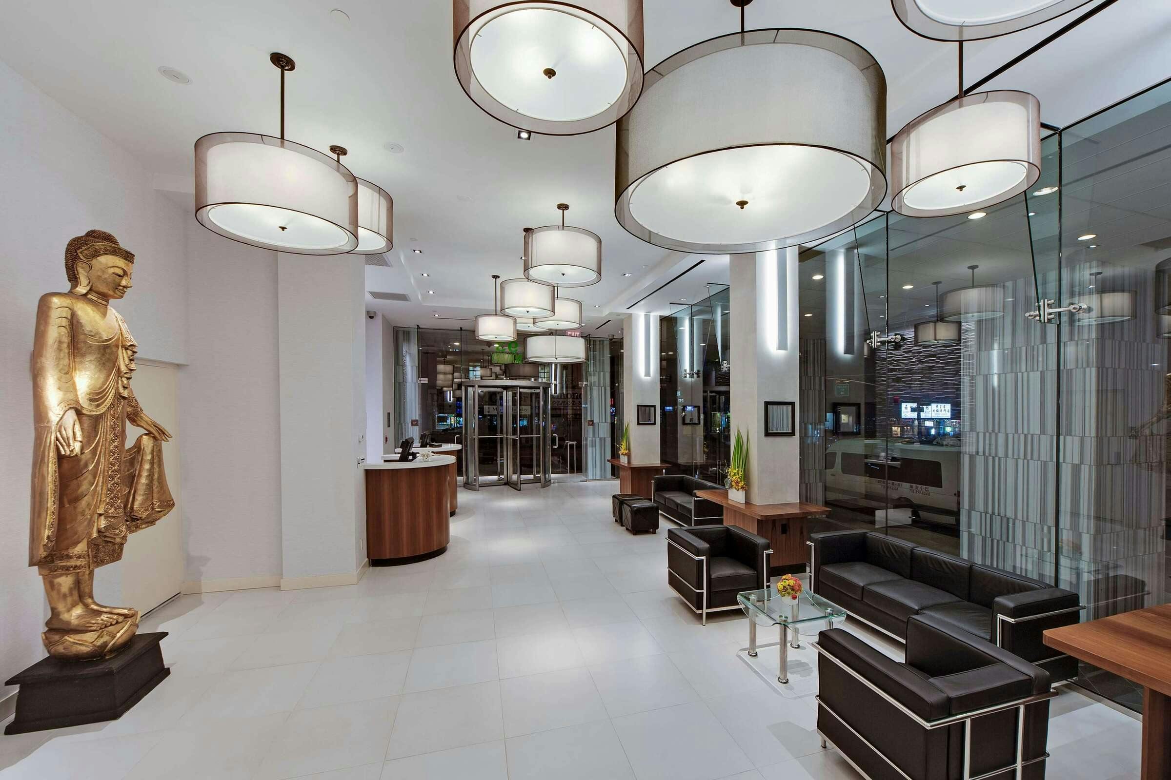 Hotel Wyndham Garden Chinatown. photo 1