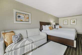 Hotel Mission Resort + Club photo 3
