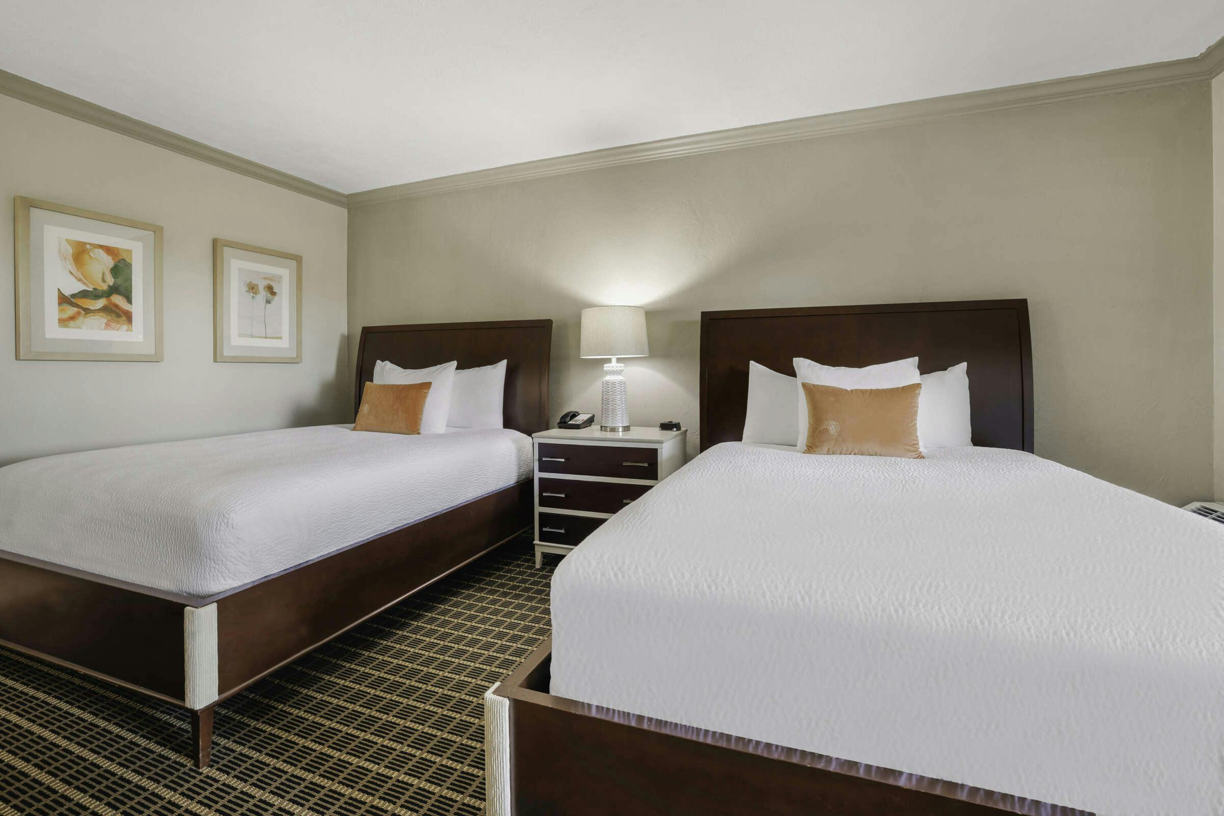 Hotel Mission Resort + Club photo 2