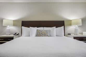 Hotel Mission Resort + Club photo 4