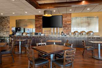 Hotel Best Western Newport Inn photo 3