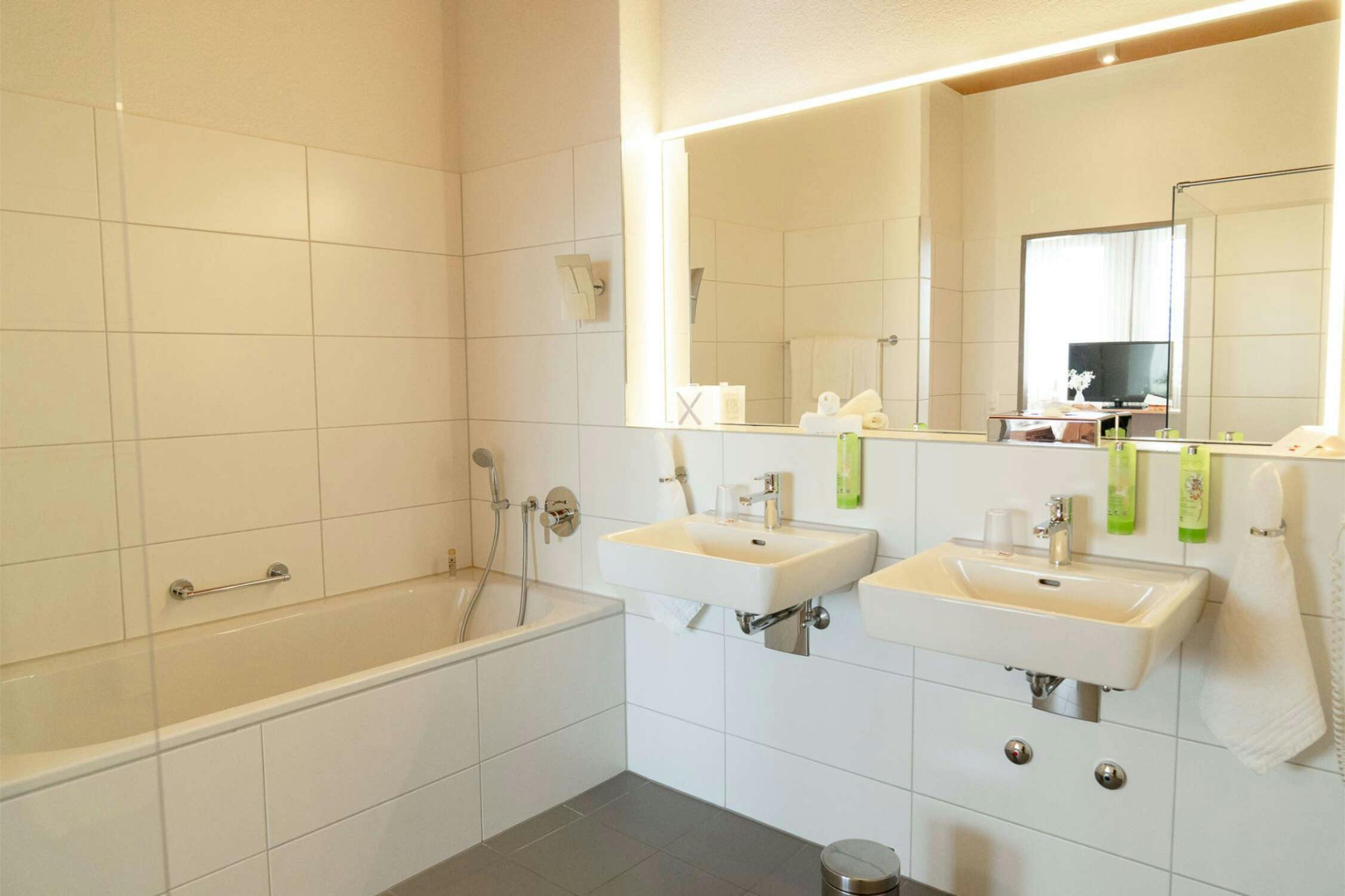 Hotel SwissEver Hotel Zug photo 5