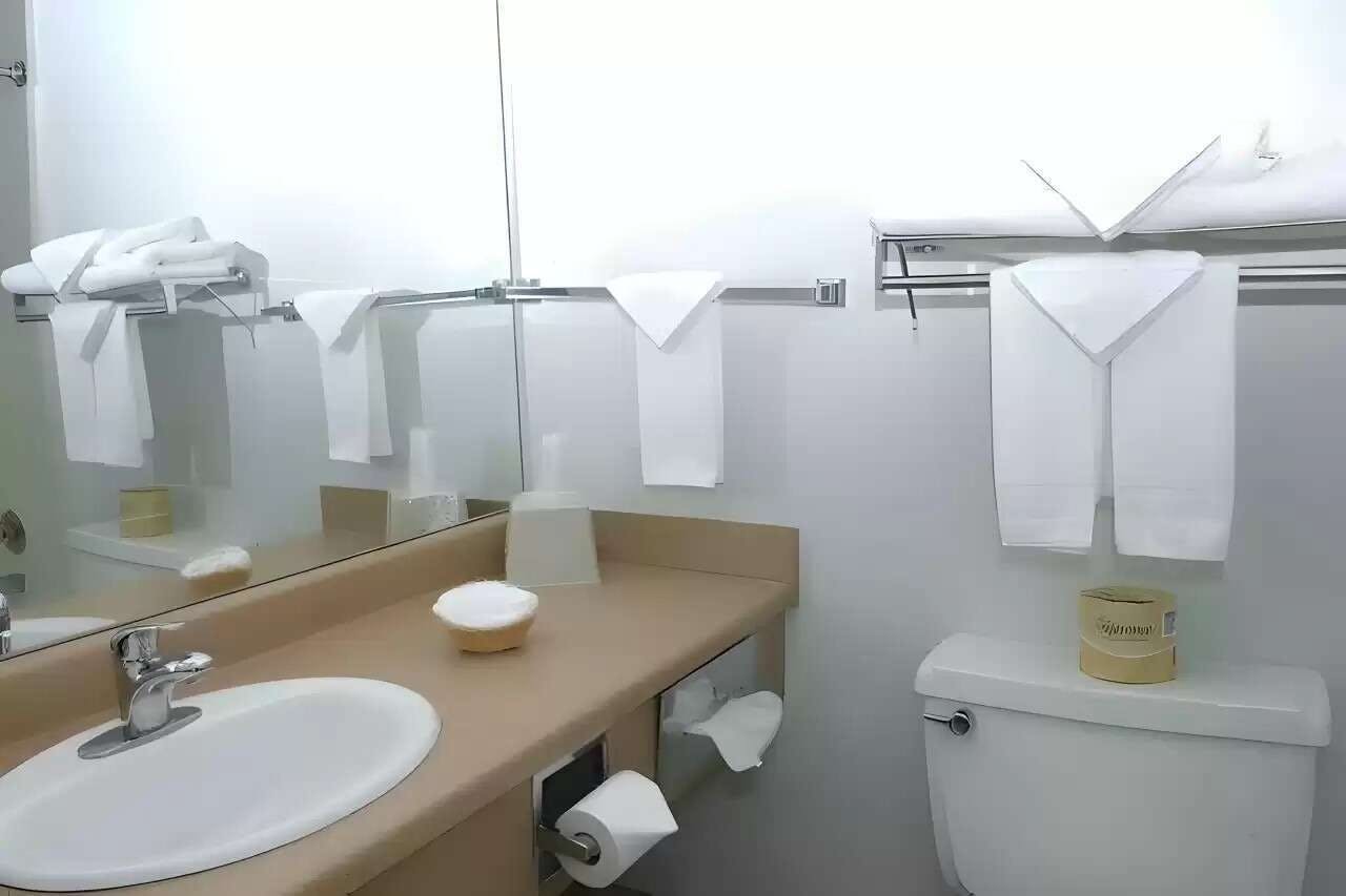 Hotel Comfort Inn & Suites Livingston, MT photo 4