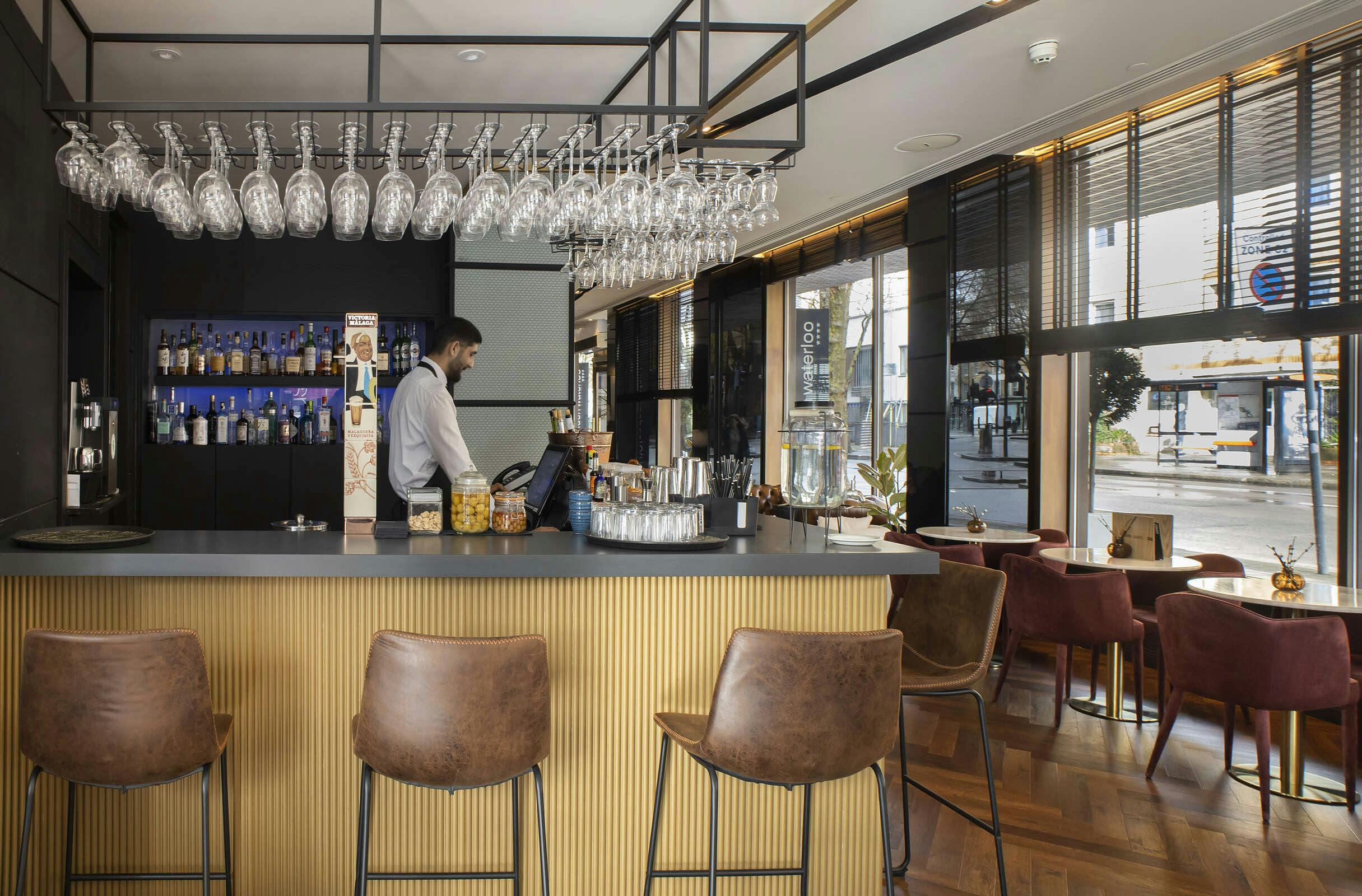 Hotel H10 London Waterloo photo 2