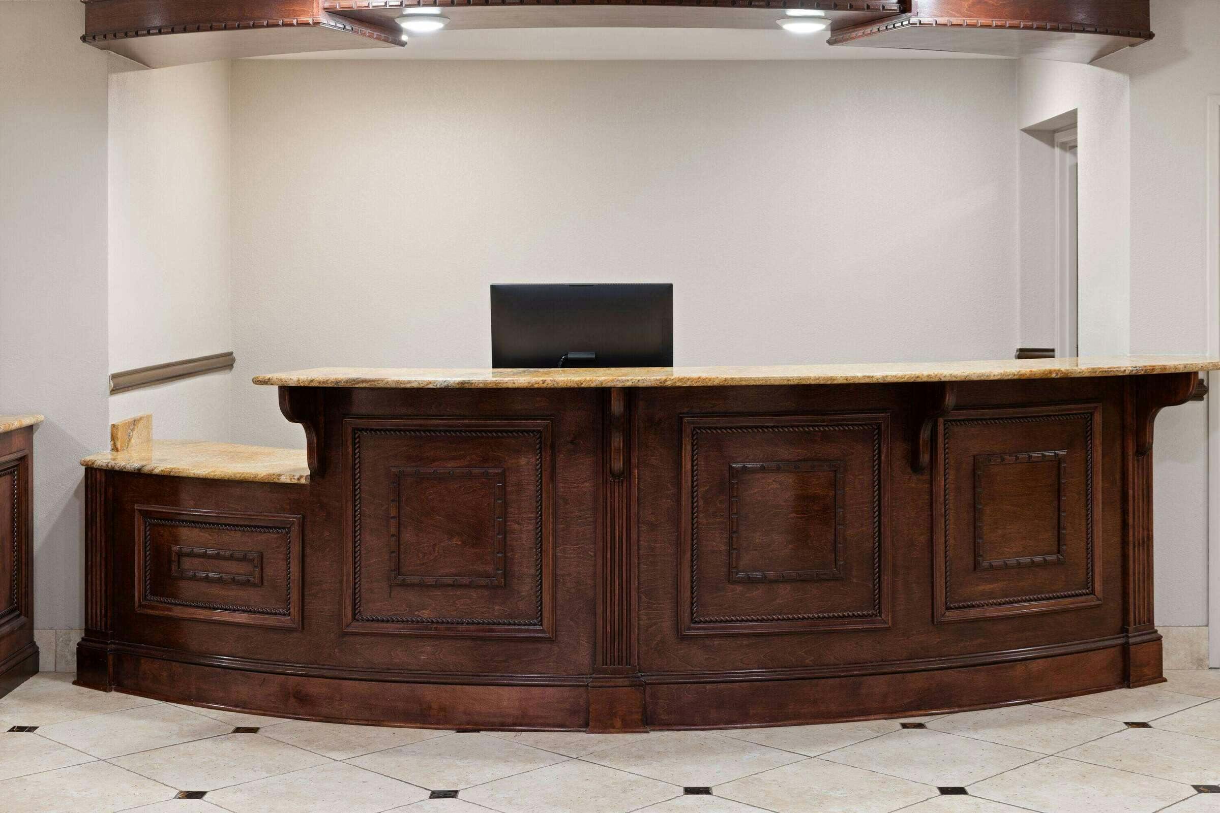 Hotel Days Inn by Wyndham Jackson Downtown photo 3