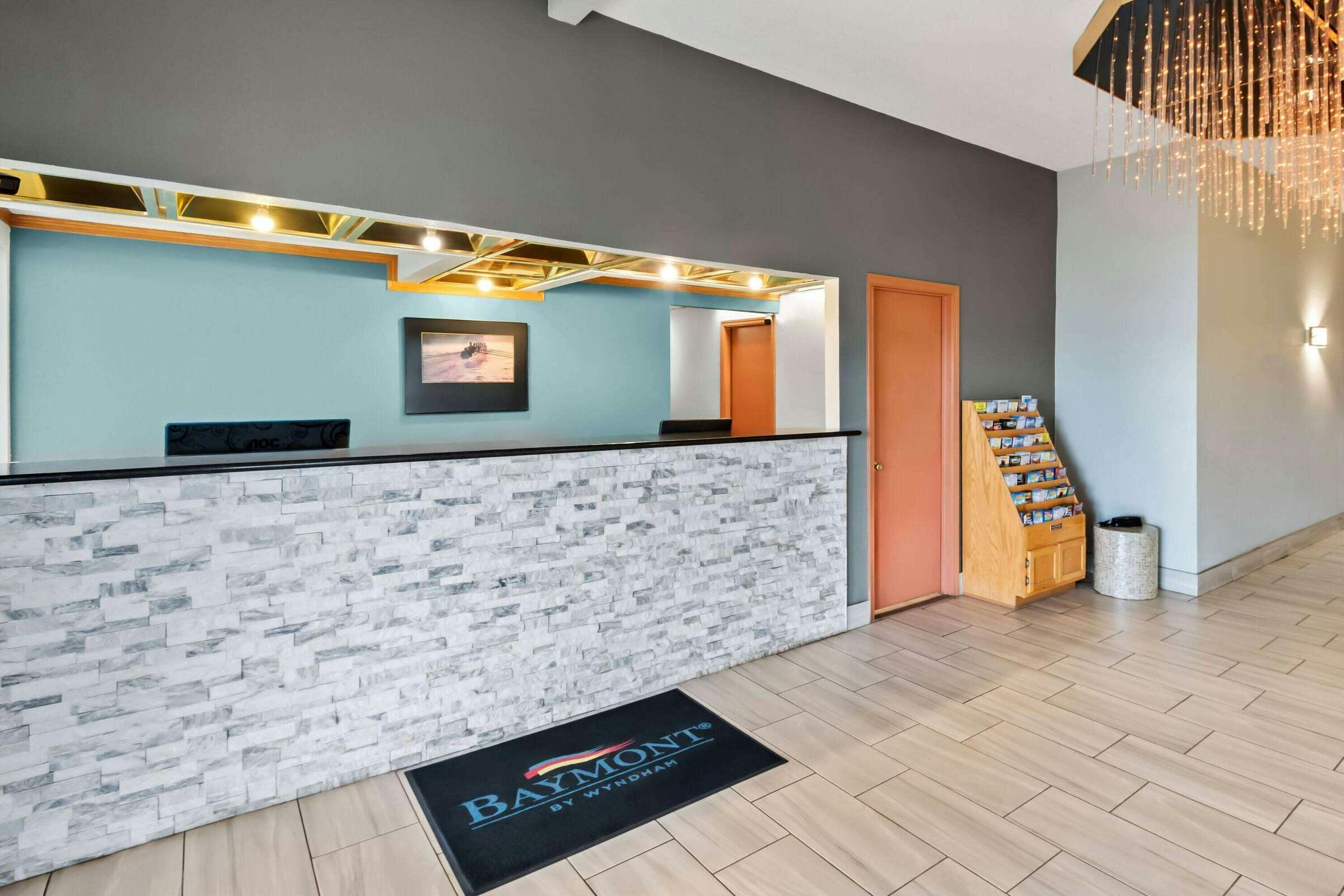 Hotel Baymont by Wyndham Lebanon IN photo 5