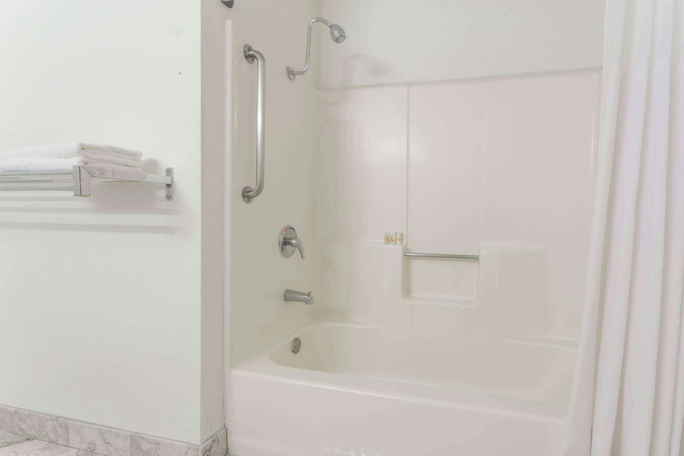 Hotel Days Inn by Wyndham Westley photo 3