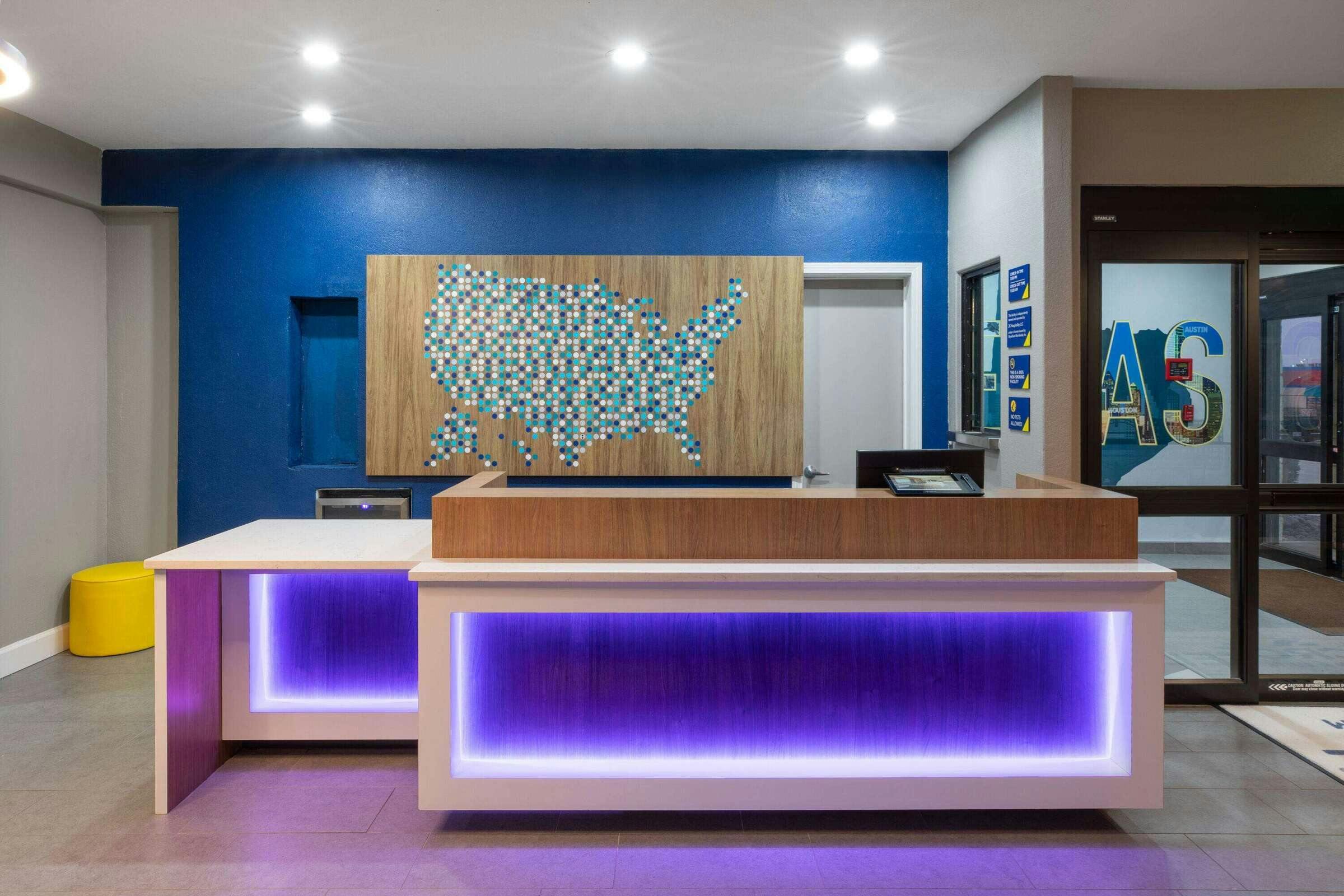 Hotel Microtel Buda Austin South photo 2