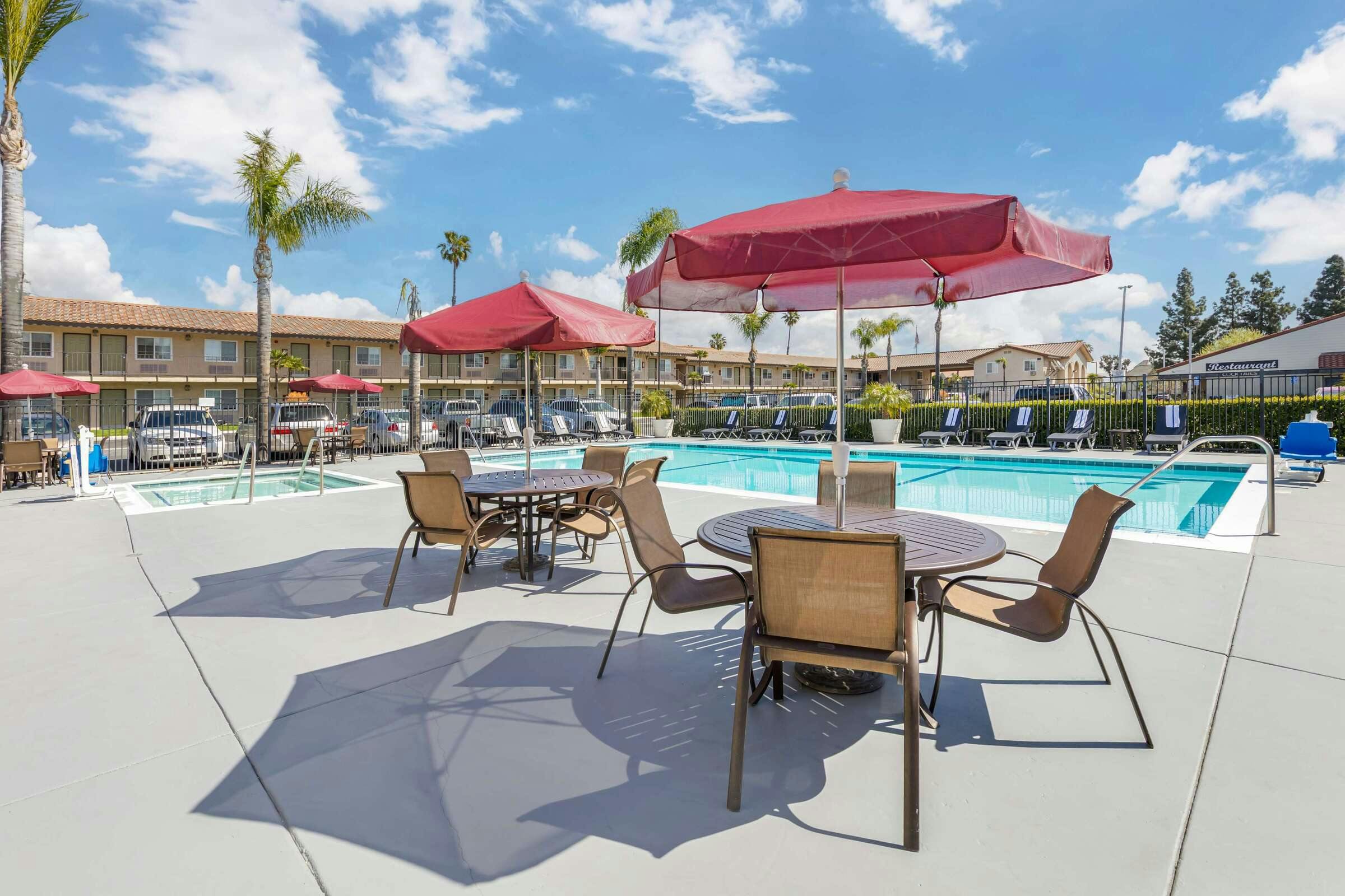 Hotel Best Western Plus Ontario Airport & Convention Center photo 2