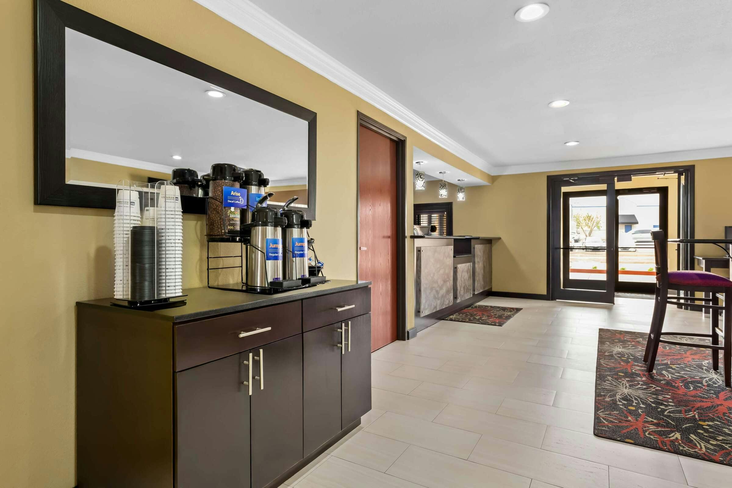 Hotel Best Western Kenosha Inn photo 3