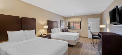Best Western Cedar Inn