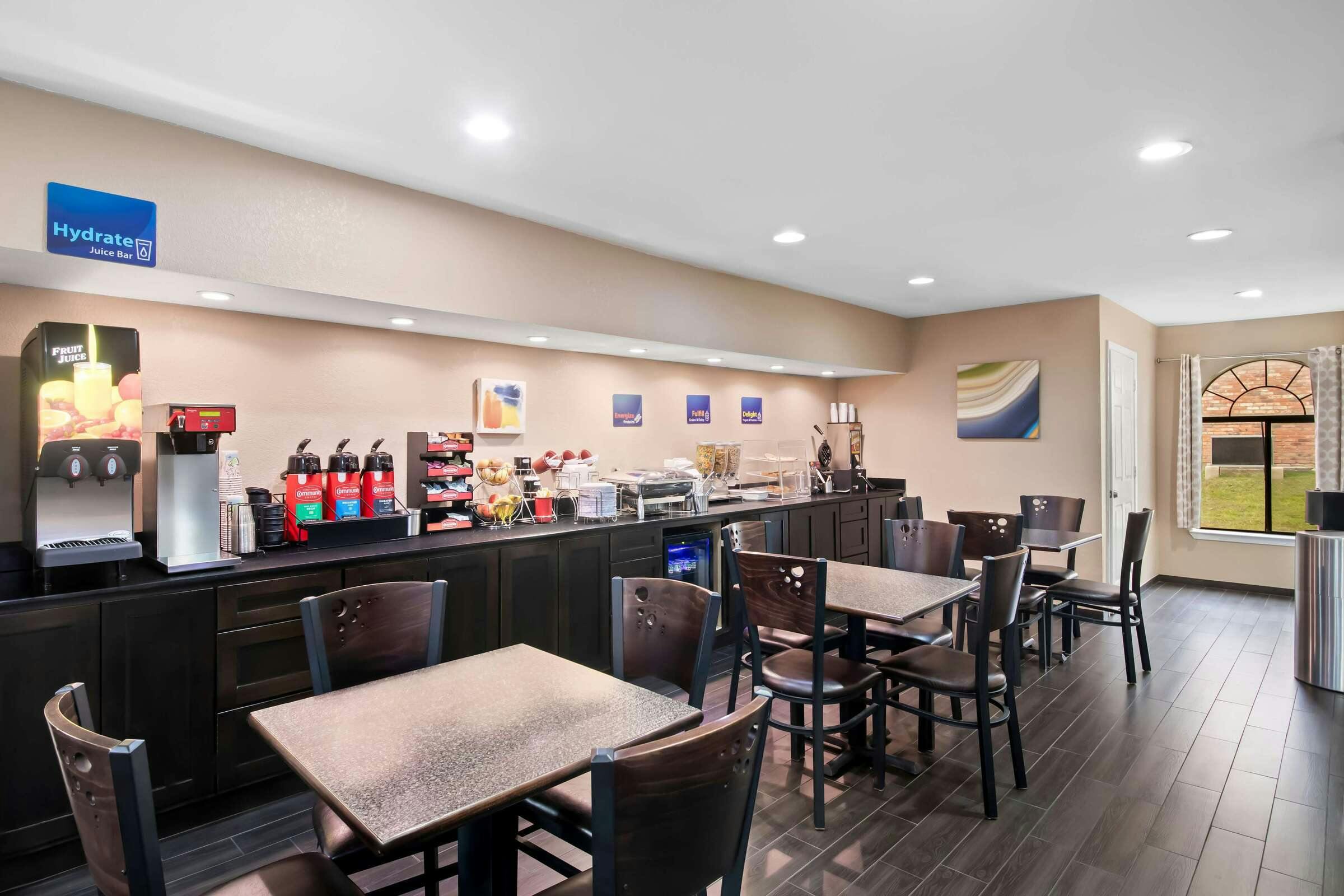 Hotel Best Western Cedar Inn photo 3