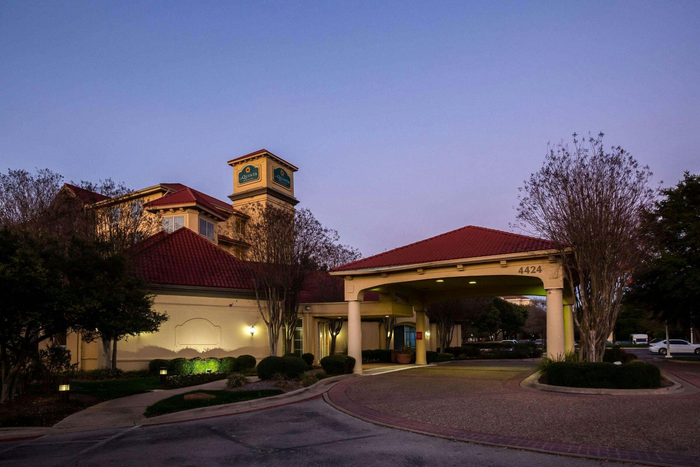 Hotel La Quinta Inn Ste Austin SW photo 2
