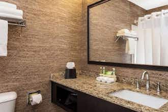 Hotel Wyndham Garden Anchorage photo 4