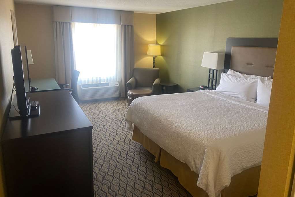 Hotel Wingate Fort Saskatchewan photo 2