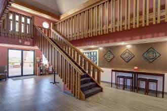 Hotel Howard Johnson Branson Theatre photo 1