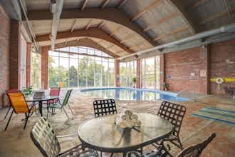 Hotel Howard Johnson Branson Theatre photo 4