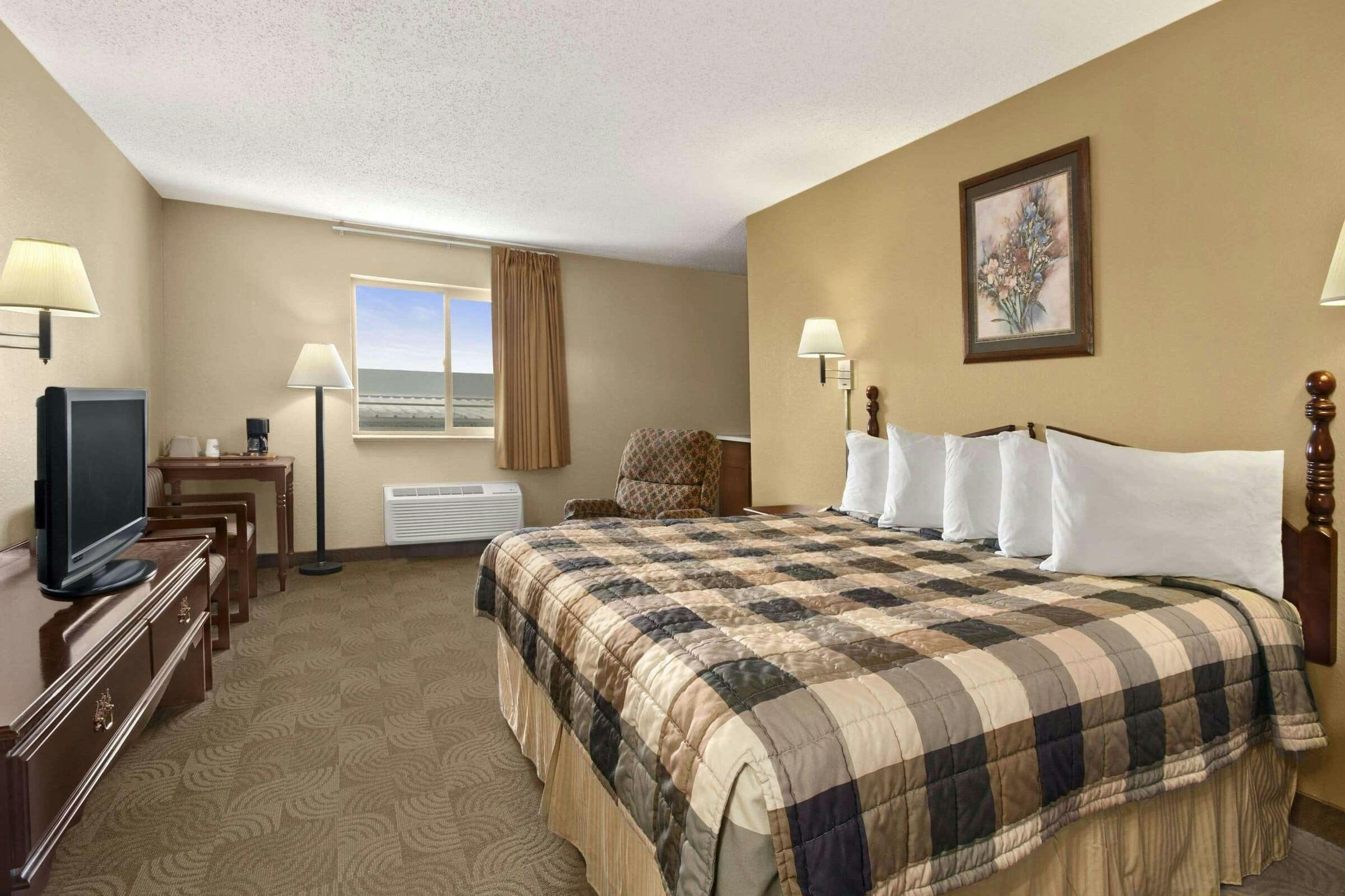 Hotel Days Inn by Wyndham Sheridan photo 4