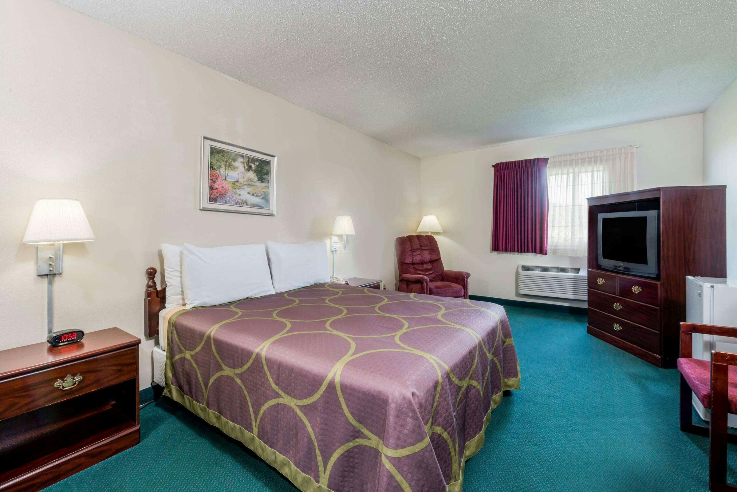 Hotel Super 8 Jerseyville IL photo 1