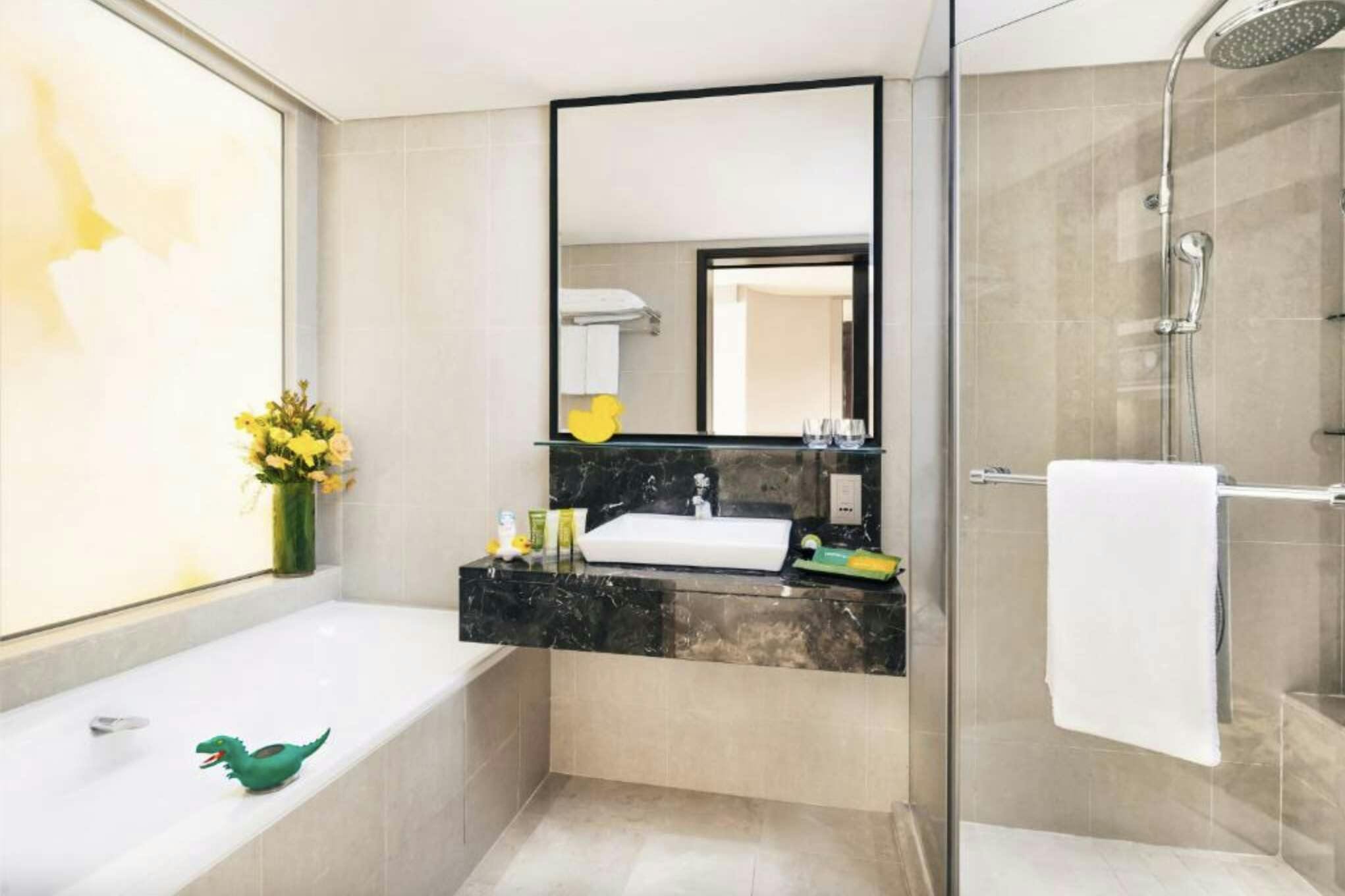 Hotel Royal Plaza on Scotts photo 4