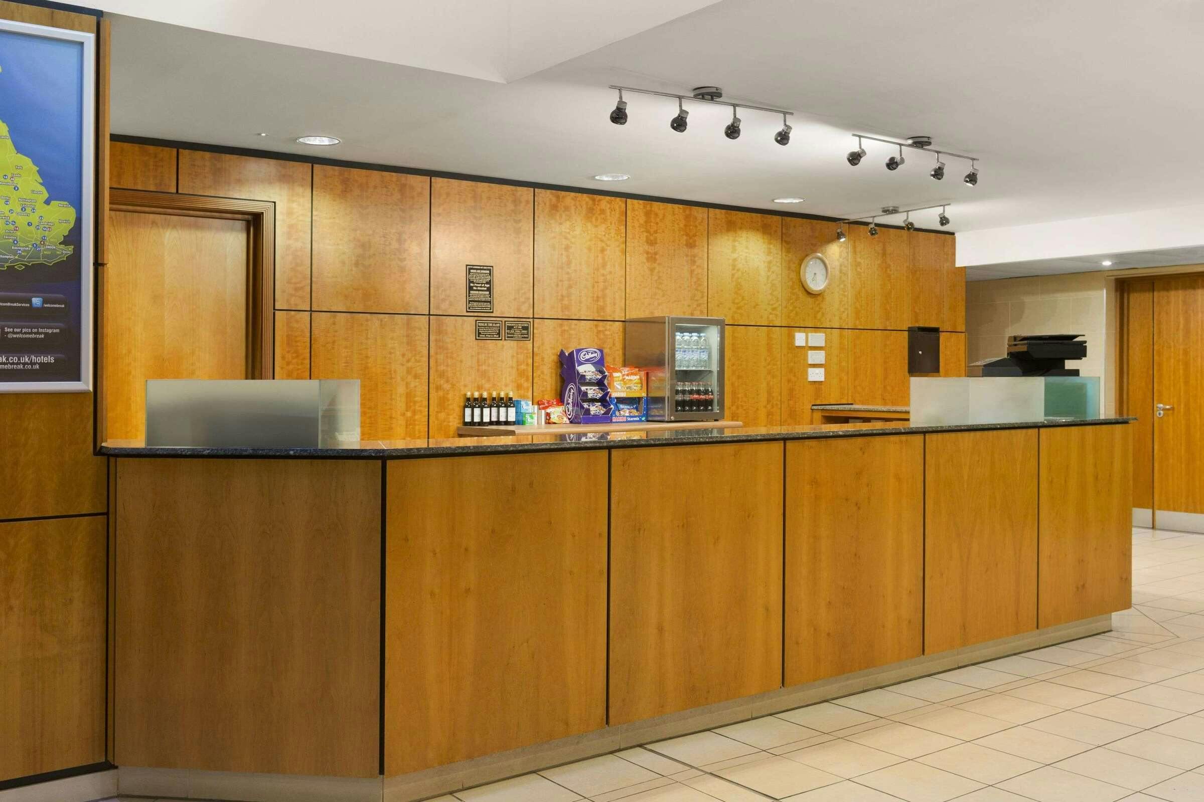 Hotel Days Inn Stevenage North photo 1