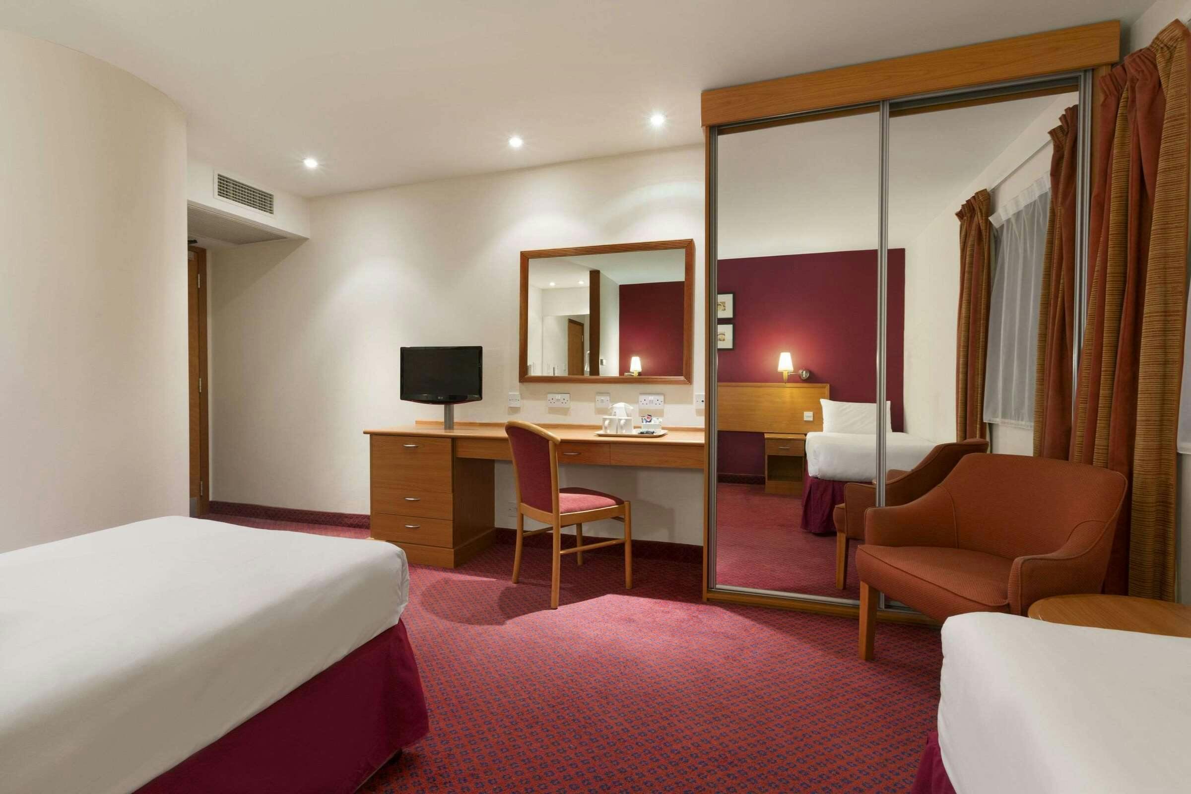 Hotel Days Inn Stevenage North photo 4