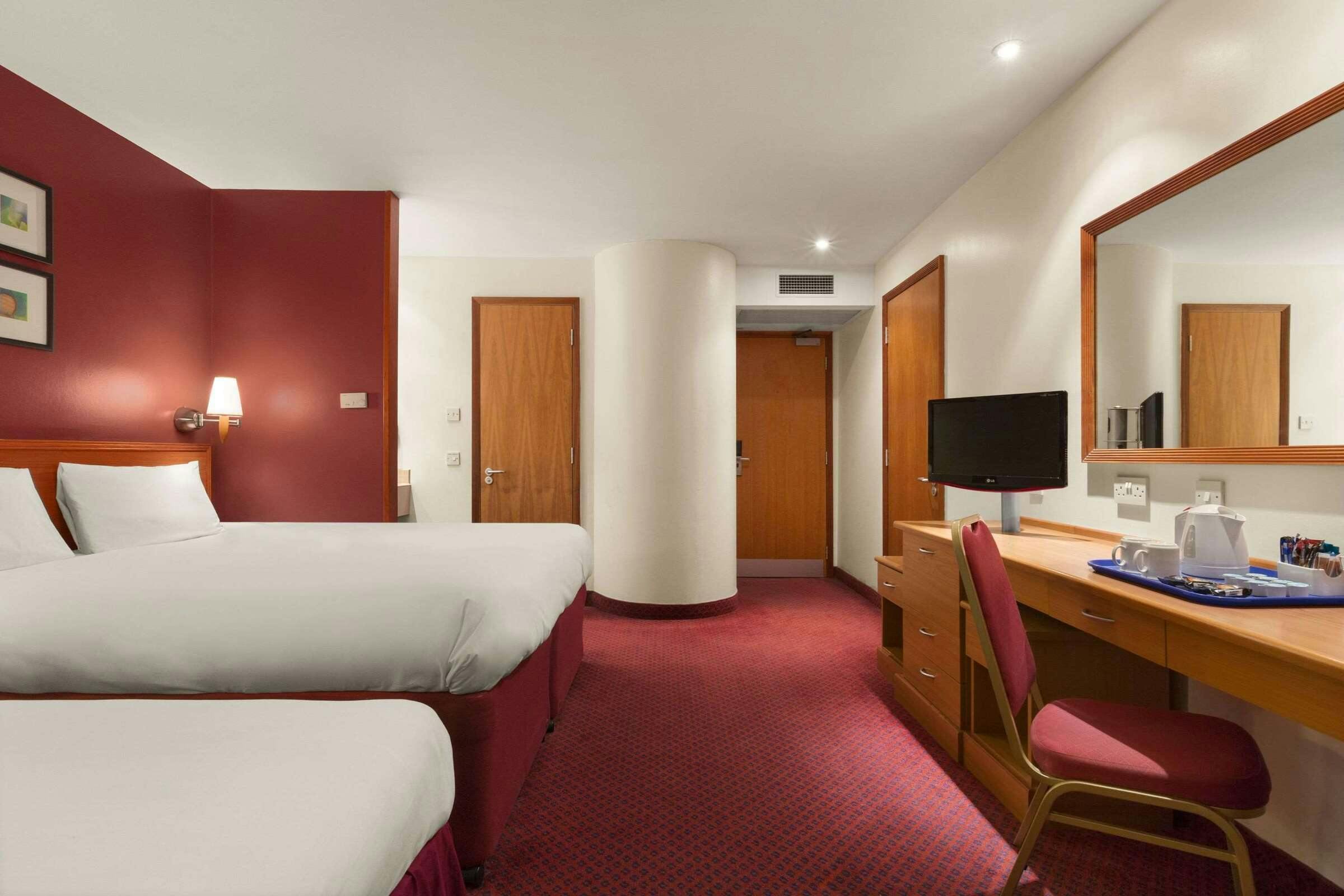 Hotel Days Inn Stevenage North photo 5