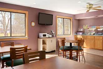 Hotel Baymont Inn and Suites Logan photo 5