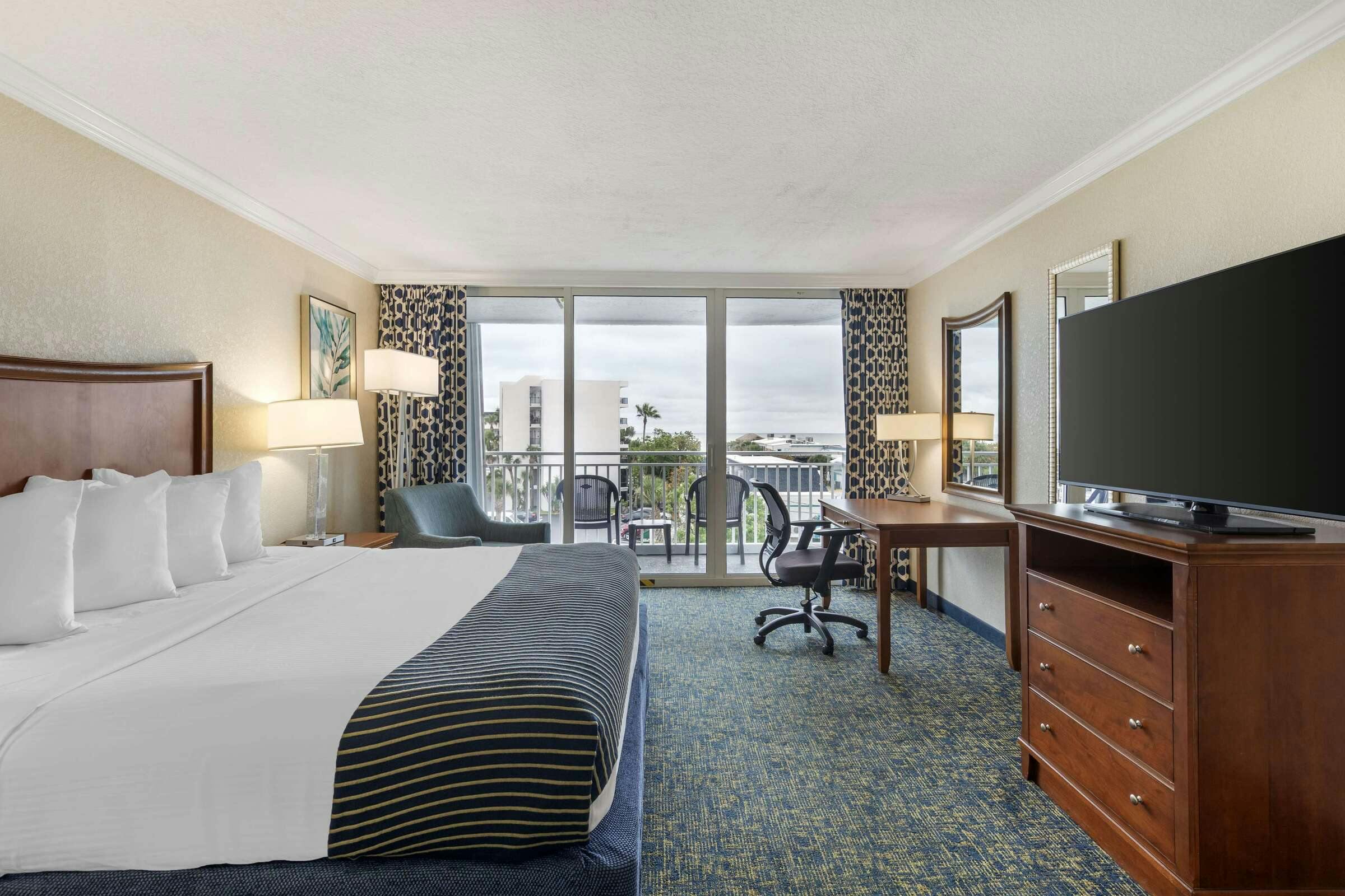 Hotel Best Western Cocoa Beach Hotel & Suites photo 1